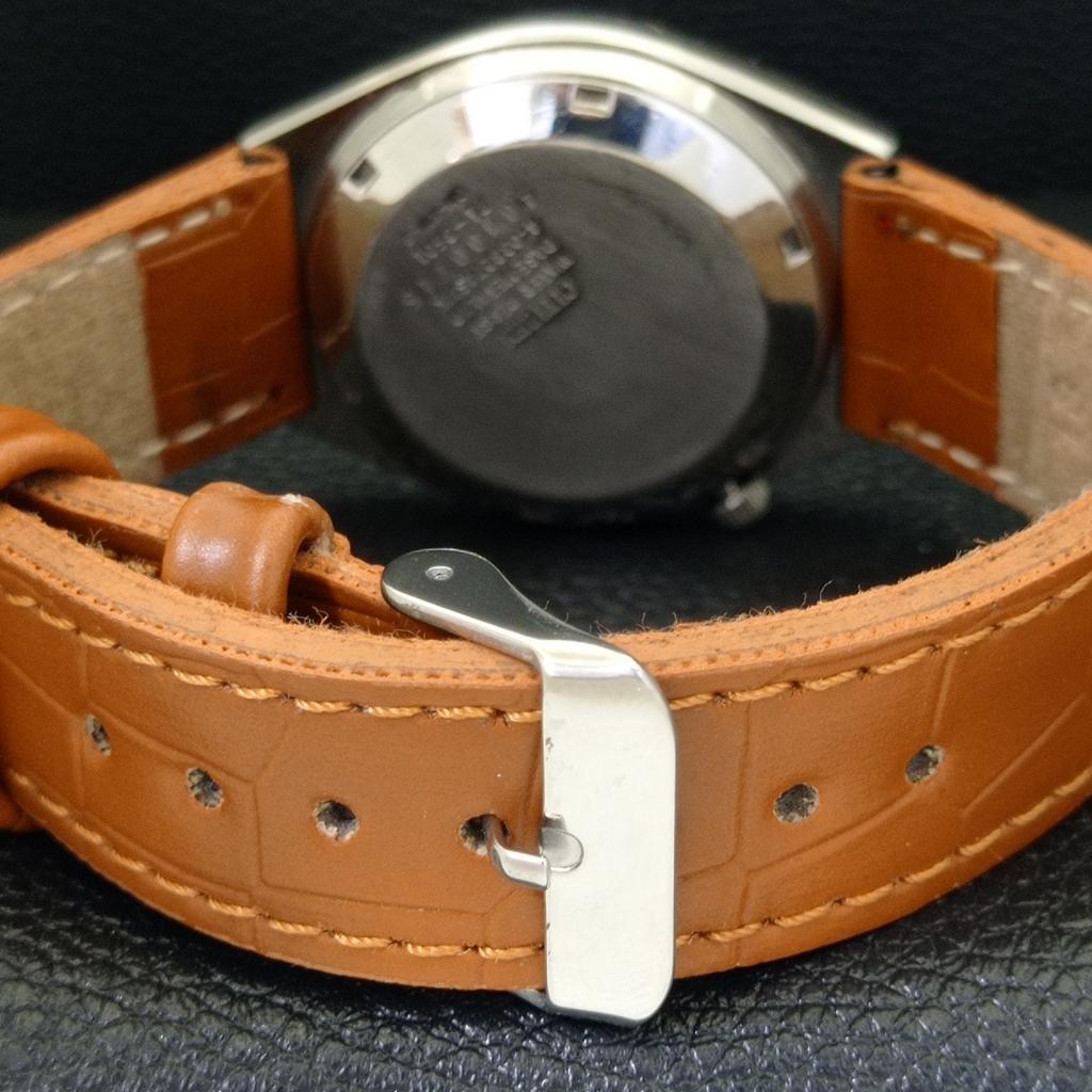 JAPAN VINTAGE CITIZEN AUTOMATIC 8200 MENS SILVER COLOR DIAL WATCH a500282-2 R151b-a500282