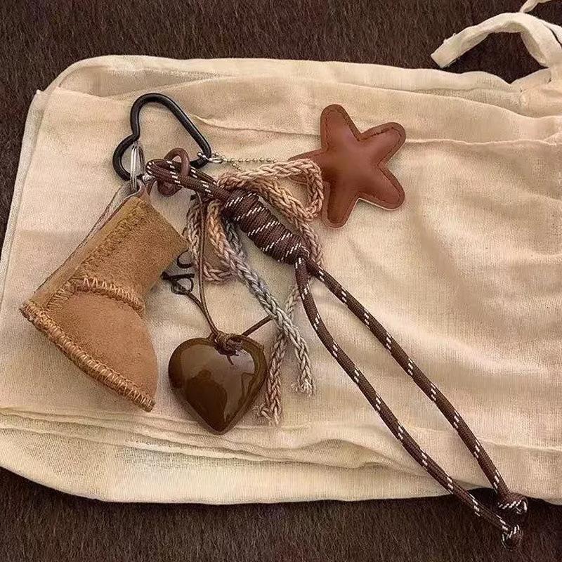 Schattige Mini Nerts Bont Sneeuwschoenen Pluche Handschoen Tasje Bedel Hanger Koffiebruin Miniatuur Accessoire Tasje Bedel brown