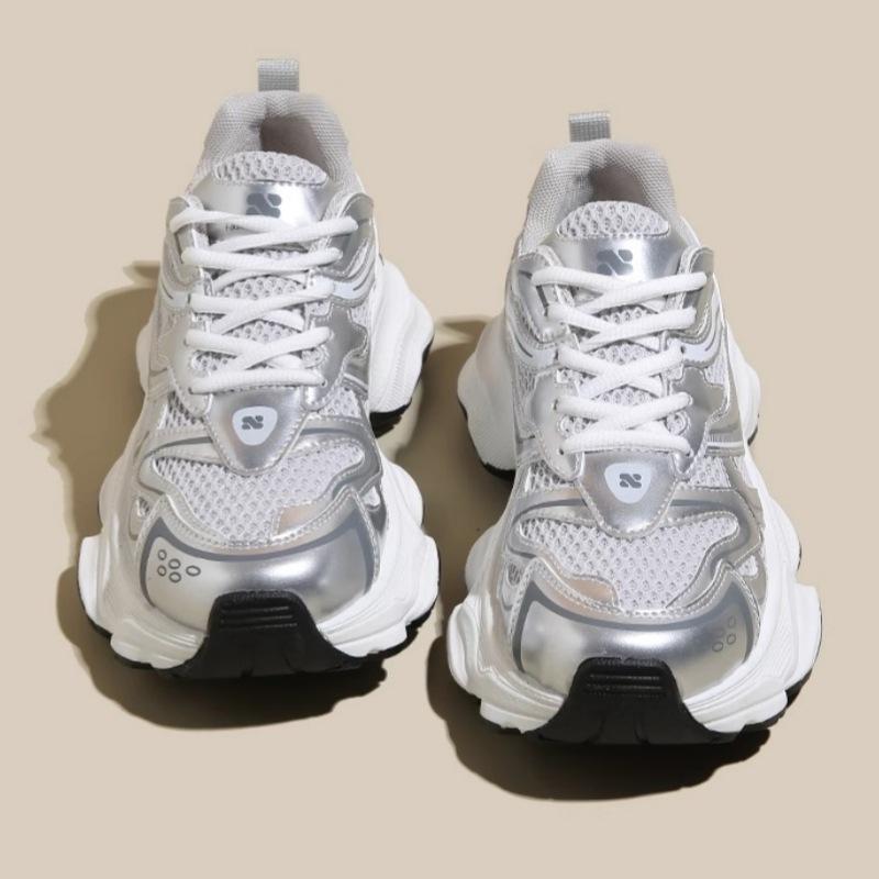 

Серебряные папины туфли женские толстые подошвы увеличивают высоту 2025 весна и лето новые дышащие сетчатые одинарные парижские спортивные туфли кроссовки 35 серебряный