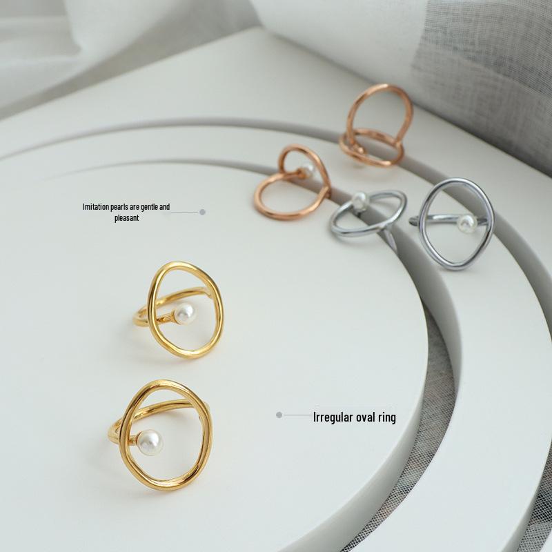 Modă Europeană & Americană Inel din Oțel Titan pentru Femei, Placat cu Aur de 18K, Păstrarea Culorii.