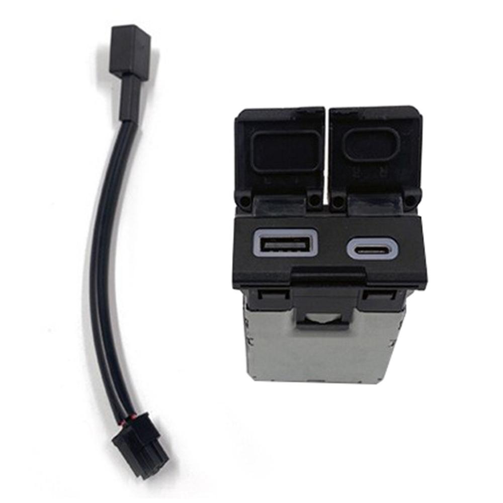 New Usb+Type-C Charger Port For Toyota Highlander 2021-2022
