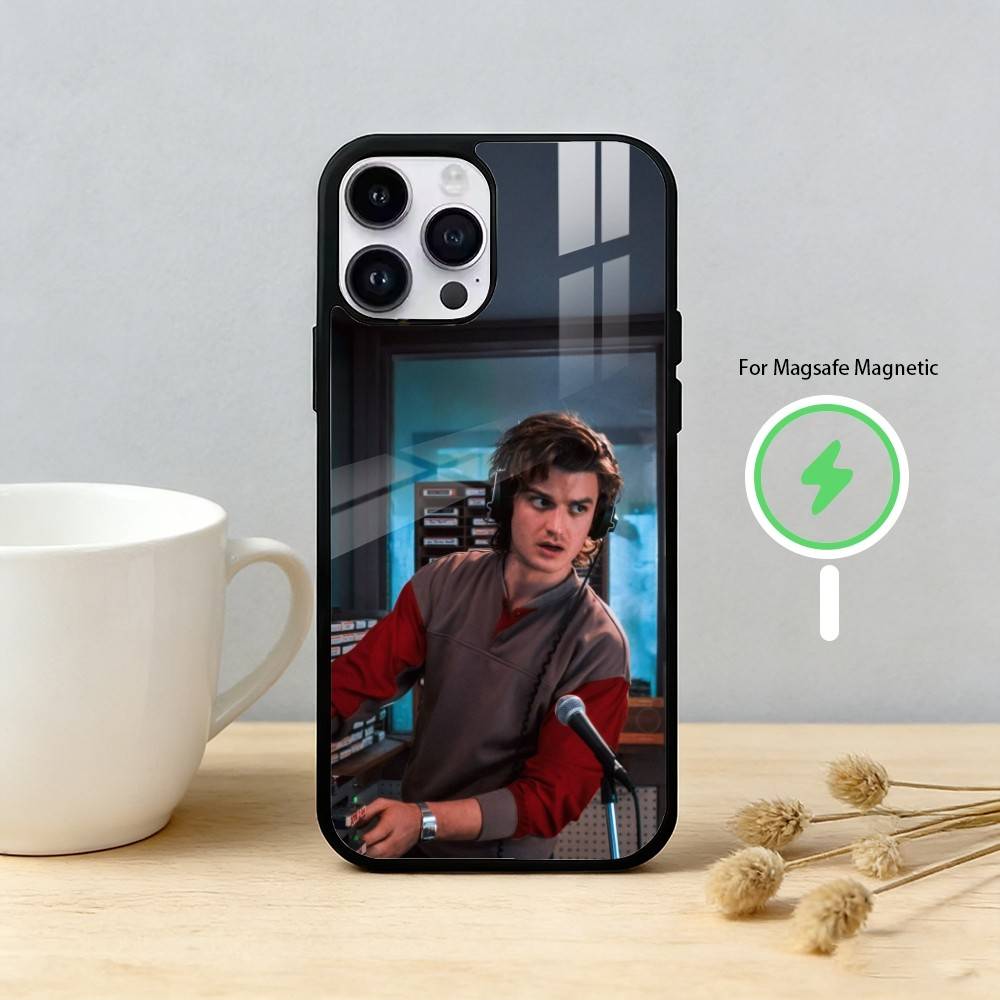 Actor S-Steve Harrington-N Phone Case For iPhone 17/16/15/14/13/12/Plus/Pro/Max for Magnetic Wireless Charging