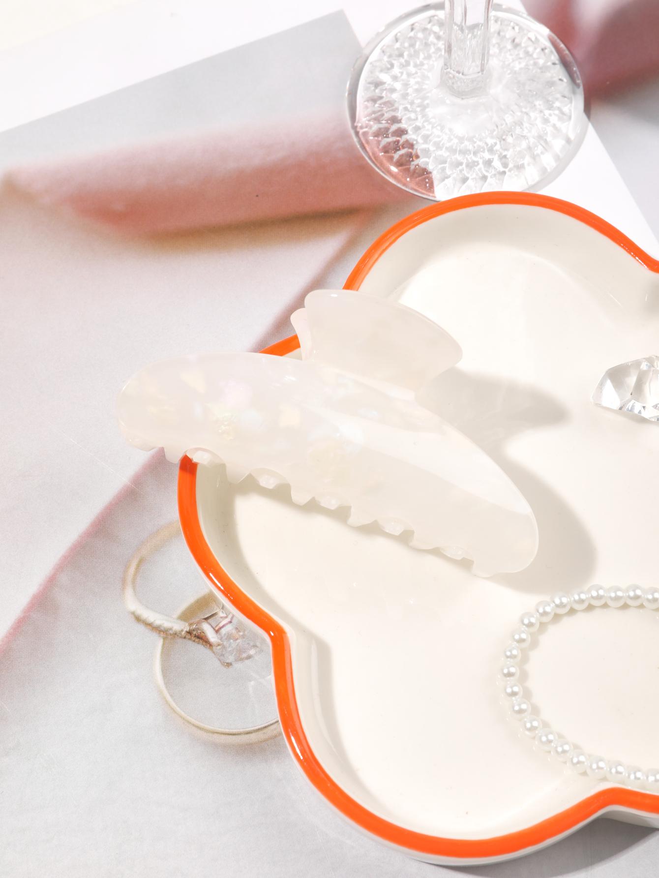 

Высококачественная ацетатная дуга для волос, средние заколки для женщин, элегантная шпилька для волос в форме акулы, блестящие заколки для волос, головной убор белый