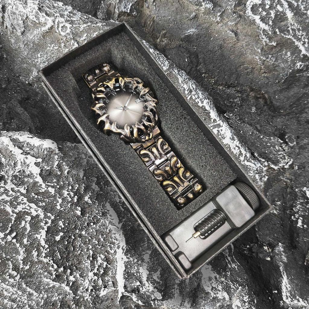 Millennium Y2K Alien Claw Alabaster Waterproof Quartz Wristwatch, European & American Style