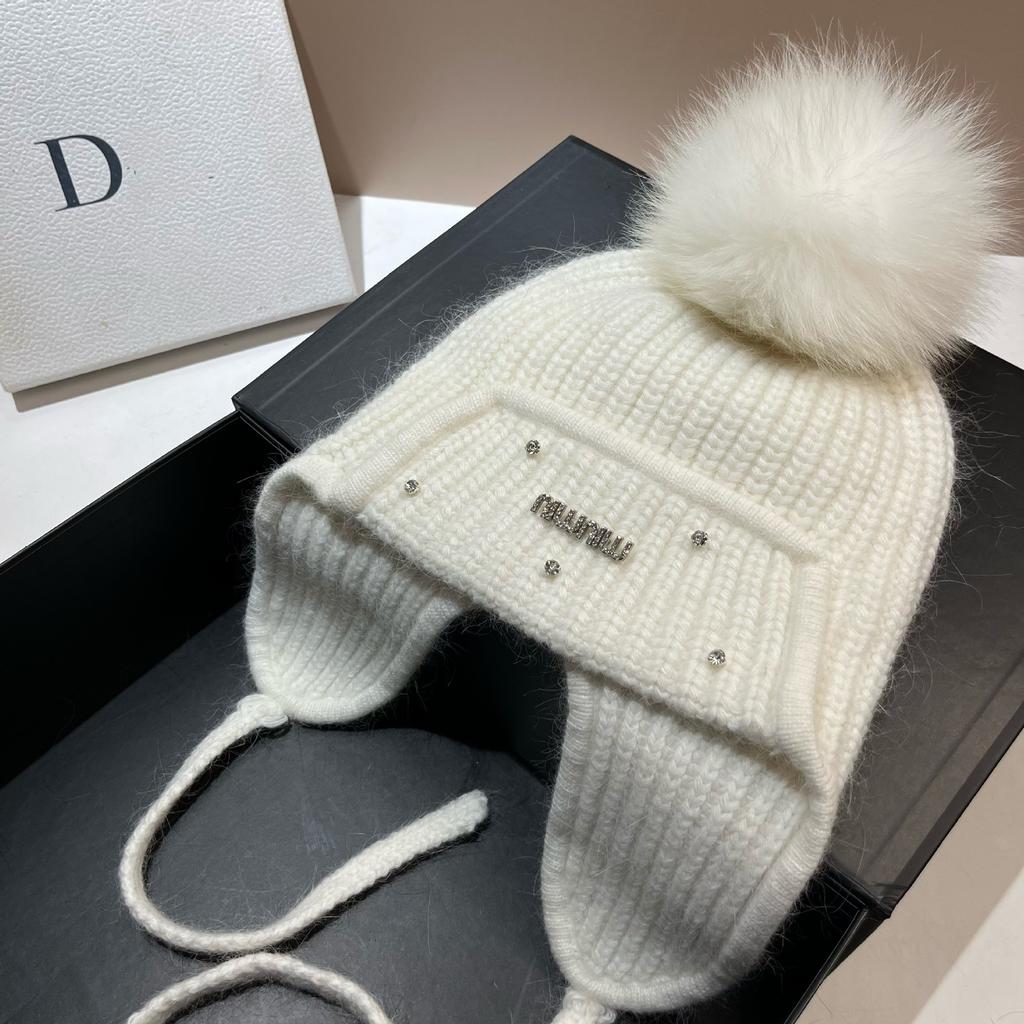 Iceland Big Fox Hairball Rabbit Hair Ear Protection Hat Winter Light Luxury Rhinestone Min Velvet Warm Knitted Hat Women