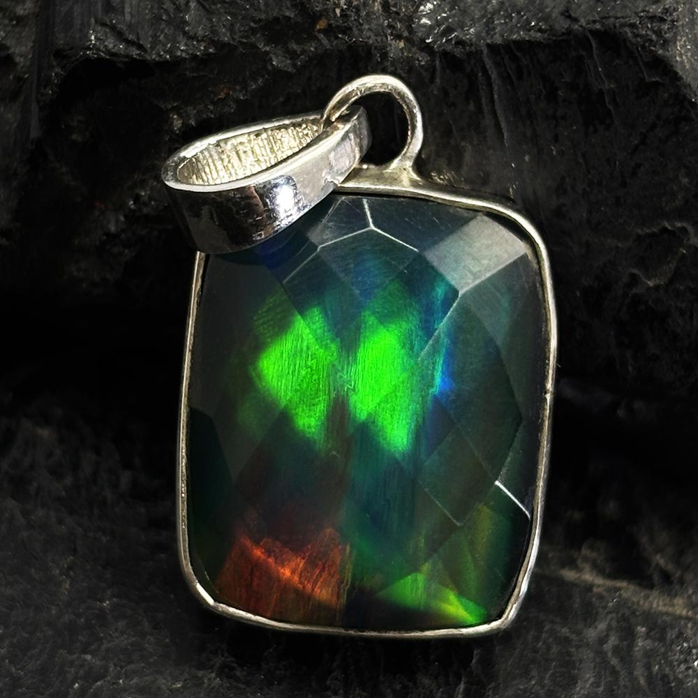 23 Ct Natural Opal Cushion Cut 925 Sterling Silver Certified Gemstone Necklace