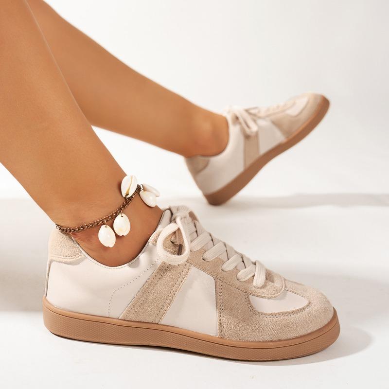 Large-sized German Training Shoes Round-toed Lace-up Flat White Sneakers Low-top Sports Sneakers