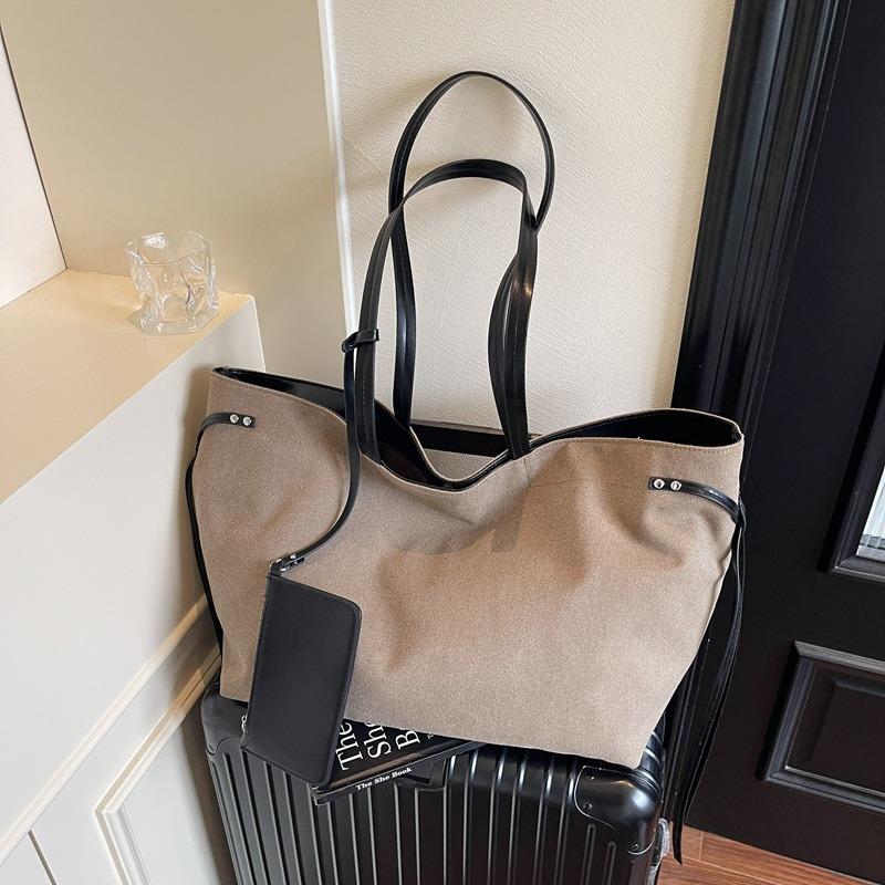 Large Capacity Tote Bag Women's Leisure Class Commute Underarm Shoulder Bag Versatile Shopping Bag Niche High Sense