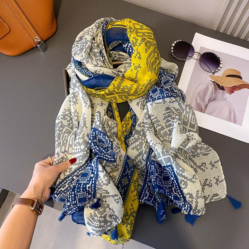 31 Design Fashion Bohemina Paisley Floral Tassel Viscose Shawl Scarf High Quality Wrap Pashmina Stole Bufandas Muslim Hijab