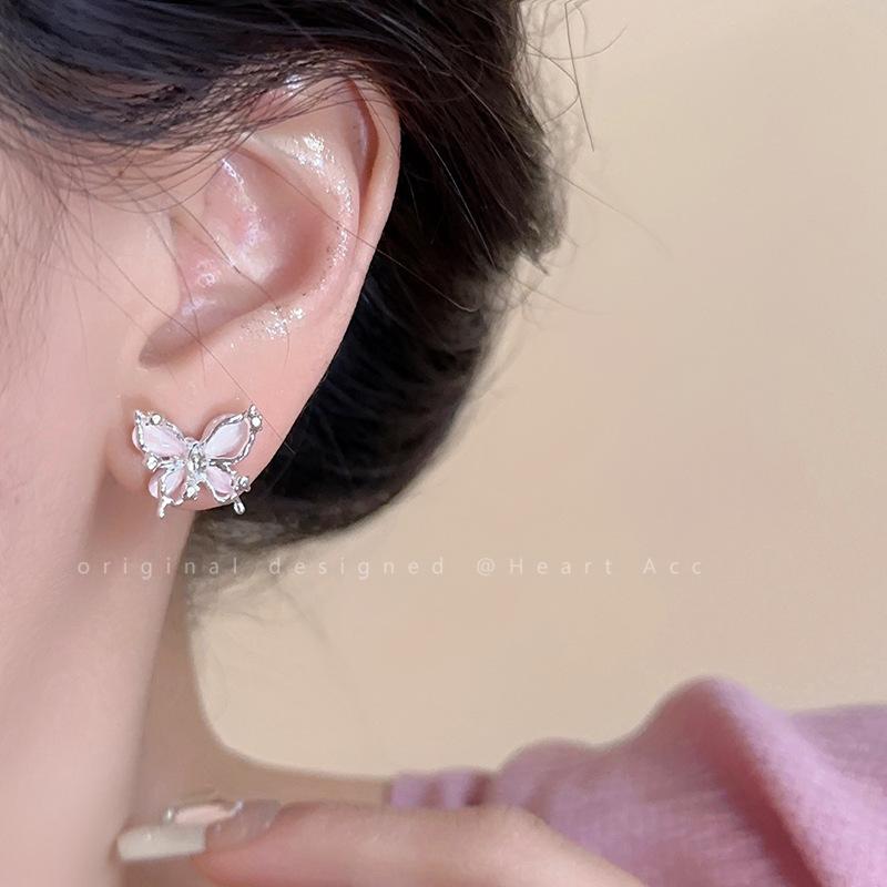 Annual explosion Pearl butterfly earrings women's high-end sense niche 925 silver needle earrings ear jewelry wholesale