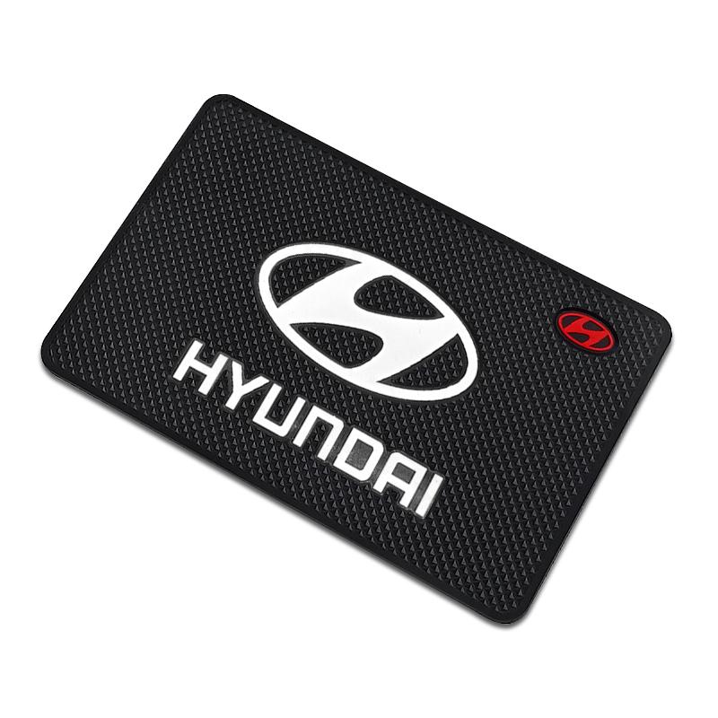 1Pcs Car Emblem Anti Slip Pad Phone Holder Non-Slip Mat Car Stlying For Hyundai I30 I20 IX35 I40 Tucson Getz Sonata Veloster Elantra Solaris
