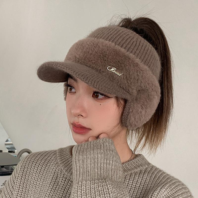 Korean Versatile Hat for Women In Winter Riding Windproof Ear Protection Hat Plus Velvet Warm Baseball Cap Casual Empty Top Wool Hat