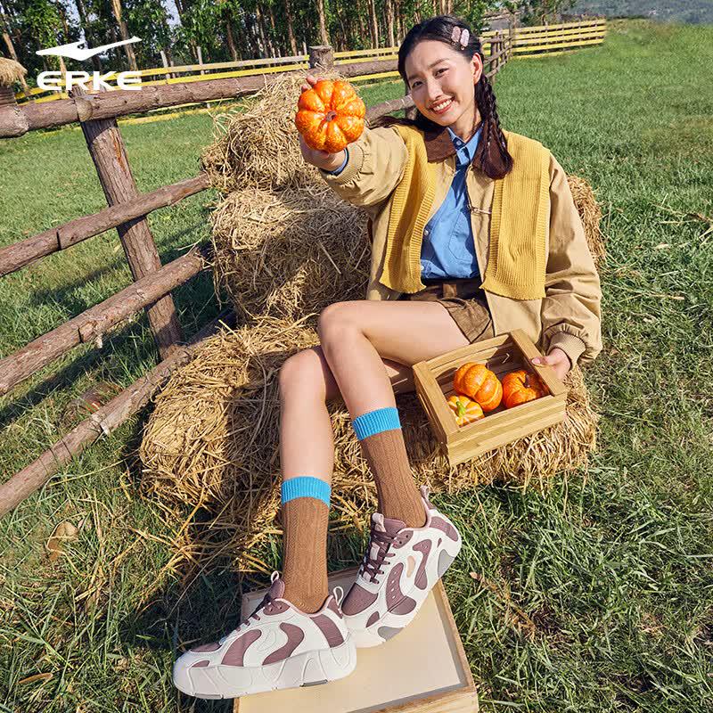 ERKE Unisex Classic Pumpkin Casual Low-Top Sneakers