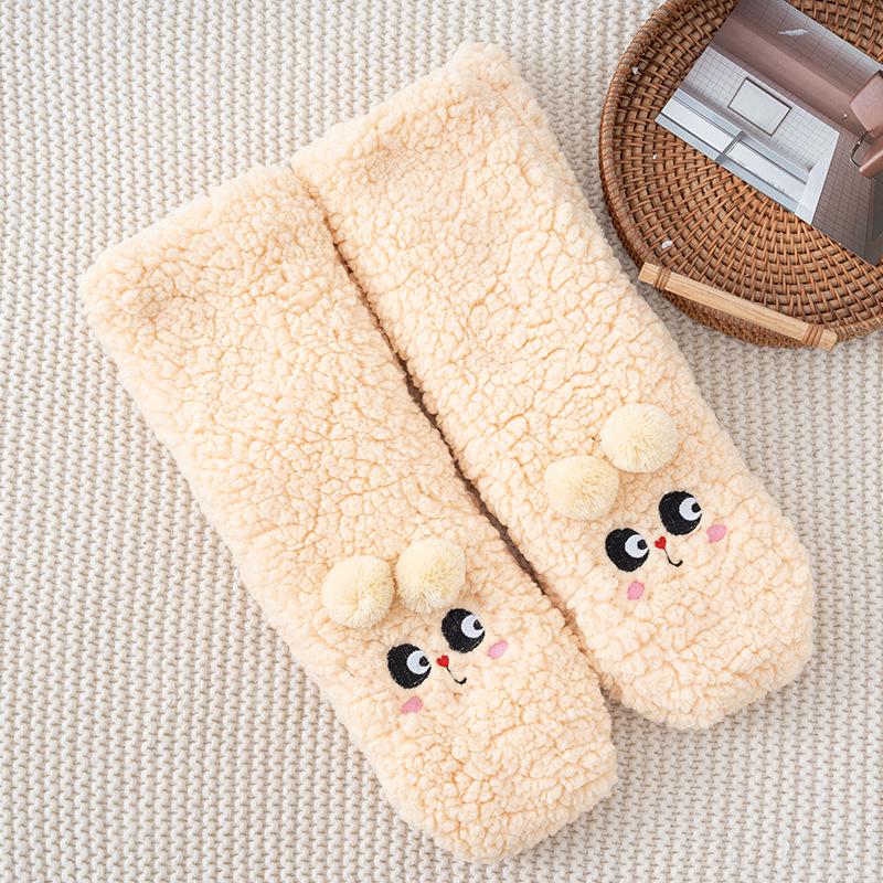 Dámské zimní silné ponožky z jehněčí vlny na spaní: Útulná postel a domácí teplo.