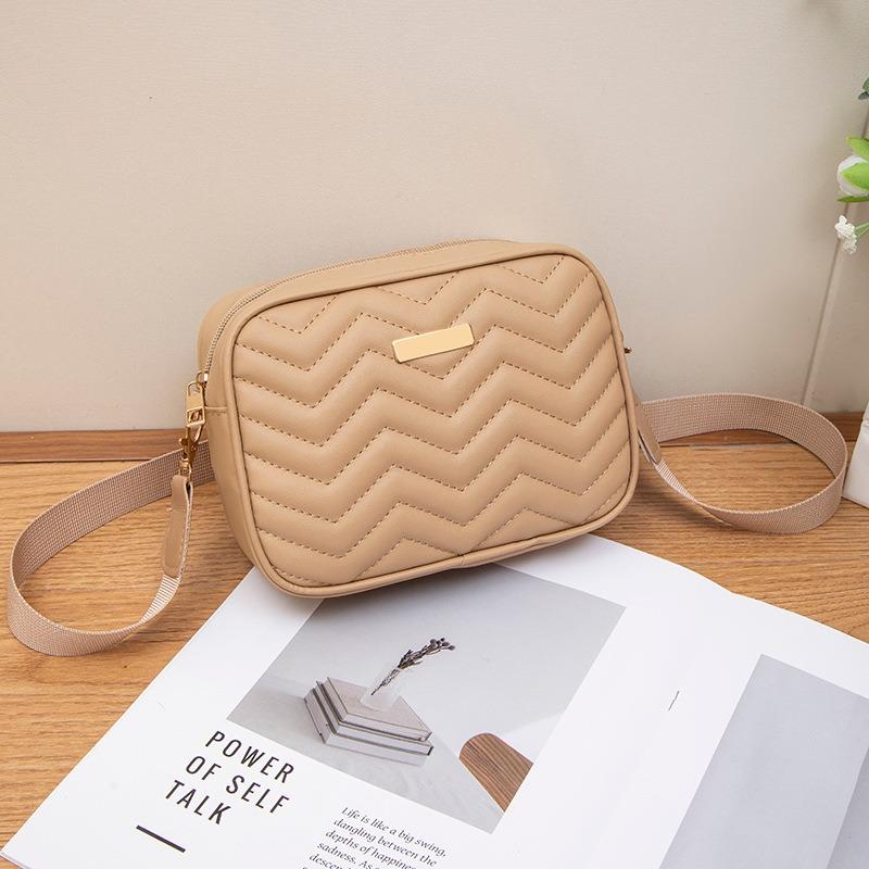 Women's Bag Embroidery Thread Bag Fashion Camera Bag Wide Shoulder Strap Simple Shoulder Messenger Bag Women's Bag One Piece