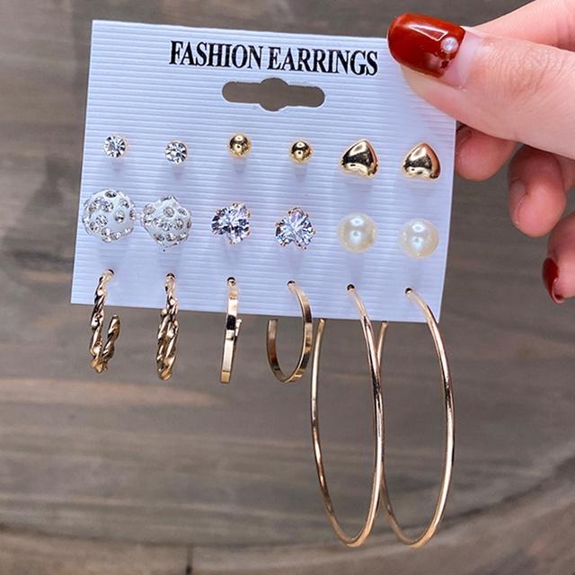 IF ME Fashion Butterfly Gold Earring Set Retro Pearl Pendant Stud Earrings Women Jewelry Accessories