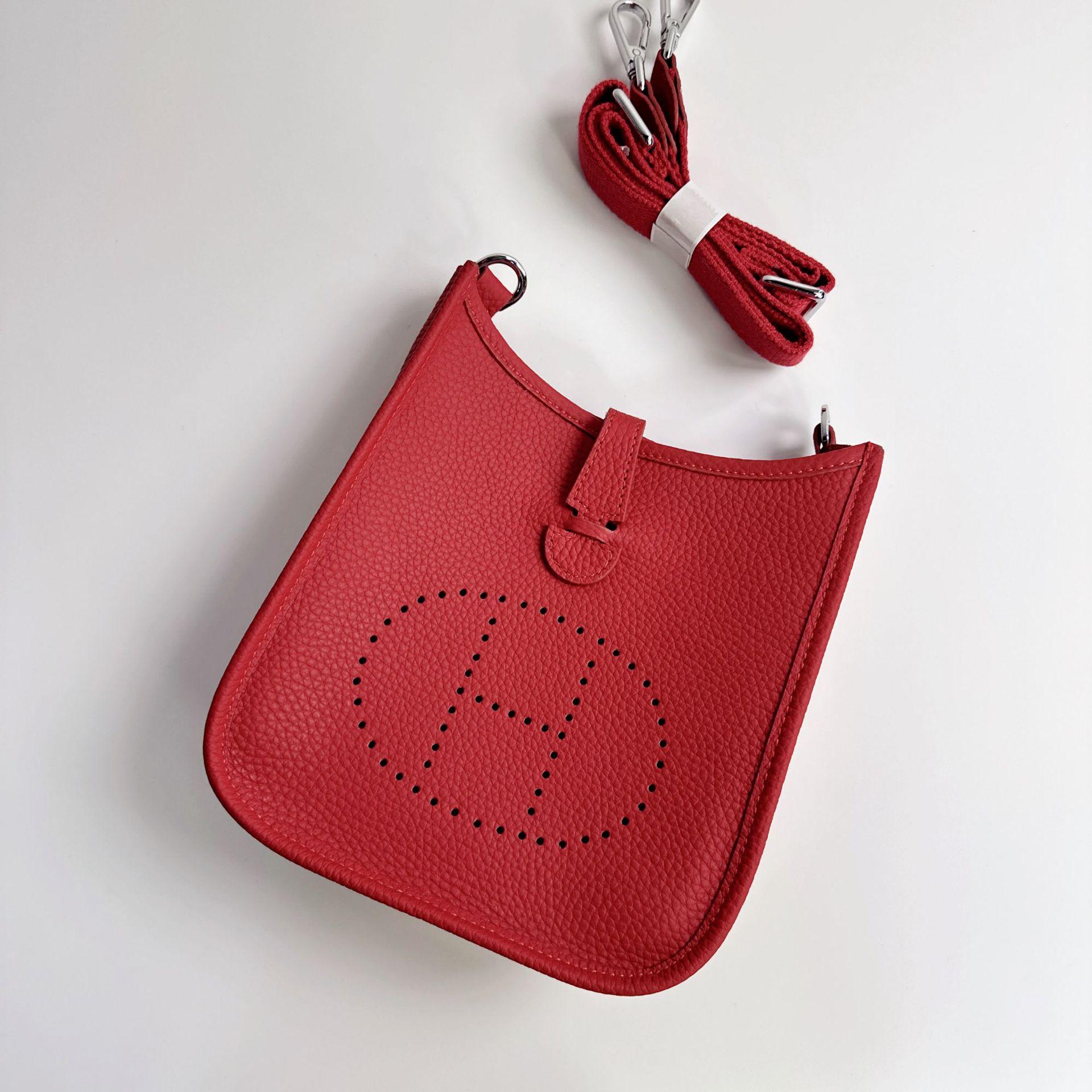 

Aomen Bao Жіноча сумка через плече з натуральної шкіри, висококласна сумка-тоут зі шкіри корів ячої шкіри, з H-пряжкою, порожнистим плетінням, односекційна сумка 25x9x23cm червоний