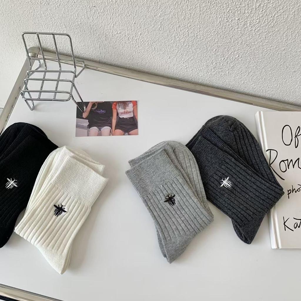 Embroidered Bee Socks Mid-Tube Socks Catwalk The Same Trendy Solid Color Cotton Socks Vertical Striped Double Needle Socks