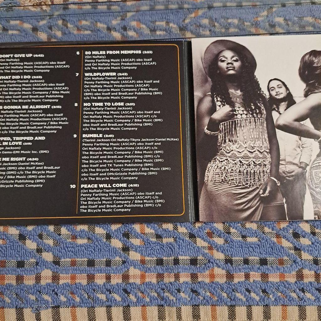 [USED] Southern Avenue Southern Avenue