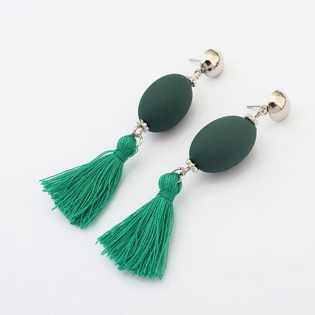 

Earrings, chain, simple daily color point tassel black