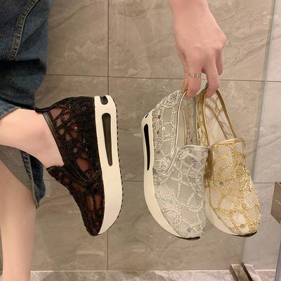 Damen Frühling und Sommer Muffinboden Mesh Atmungsaktiv Ein Fuß Steg Mode Pailletten Freizeit Einzelne Schuhe