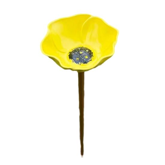 Metal Flower Garden Stake Pollinator Watering Station Mini Bird Bath Drinking Bowl for Bees Butterflies Birds Outdoor Yard