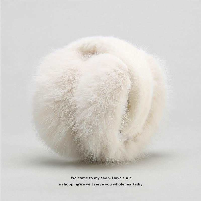 Cozy Velvet Ear Protection: Unisex Foldable Winter Earmuffs