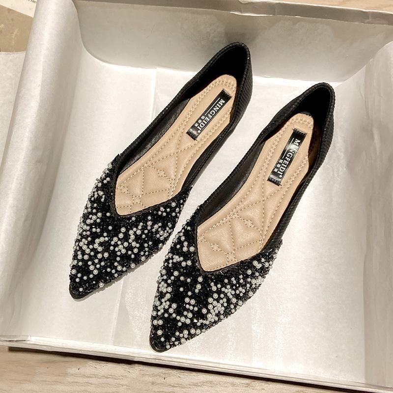 Spring and summer 2025 new pointed rhinestone single shoes women's shallow mouth flat bottom casual fairy wind ladyshoes large size women's shoes