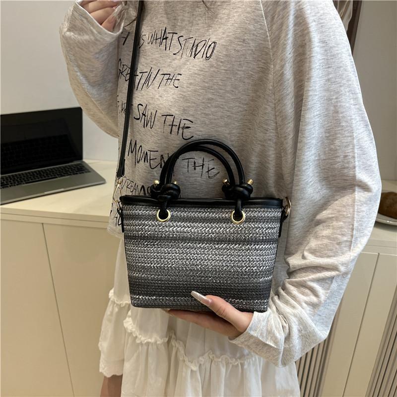 Summer woven bag women's new large-capacity vacation beach bag commuter tote bag women's shoulder messenger bag