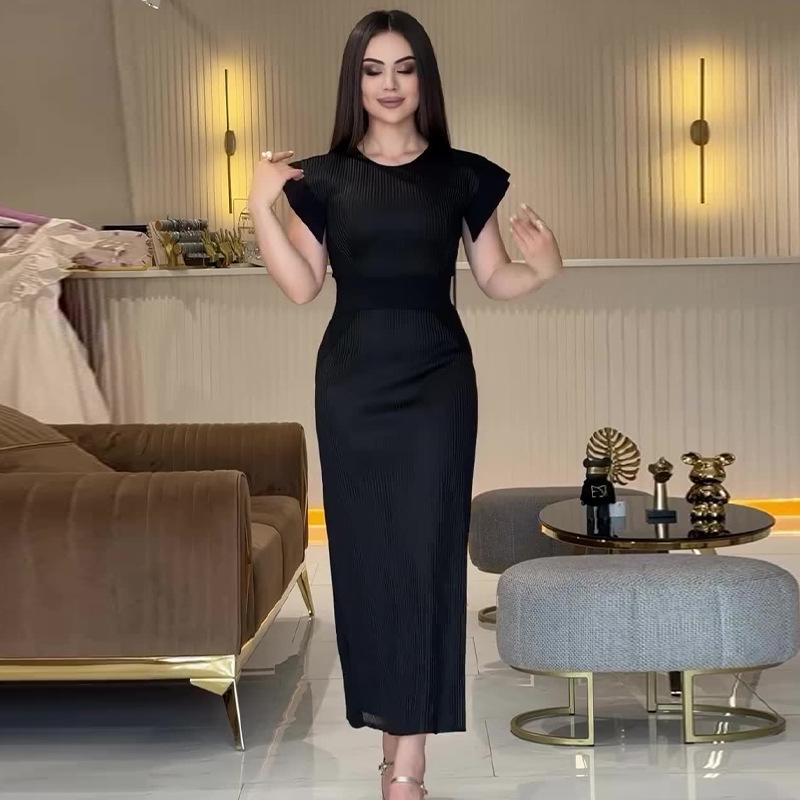 

Летнее женское платье А-силуэта прилегающего кроя однотонной расцветки - Европейский и американский стиль, легкая зрелость, круглый вырез XL чёрный