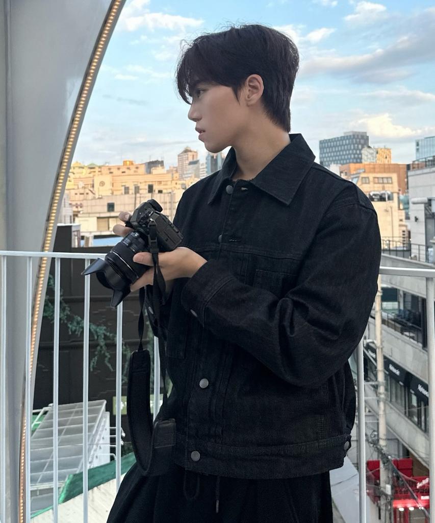 Mindbridge Black Low Denim Trucker Jacket Myjp6151