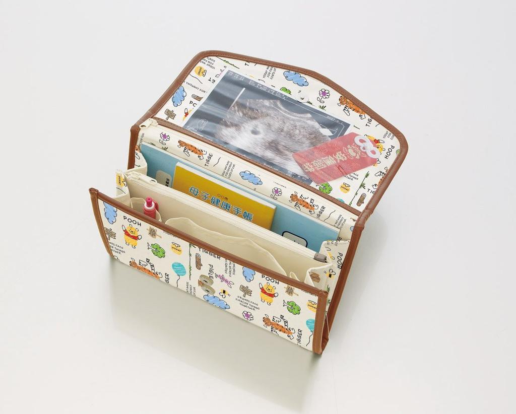 SKATER unisex Maternal and Child Health Handbook Winnie the Pooh BMAN1 Case, Non-Woven Fabric, Sketchbook,