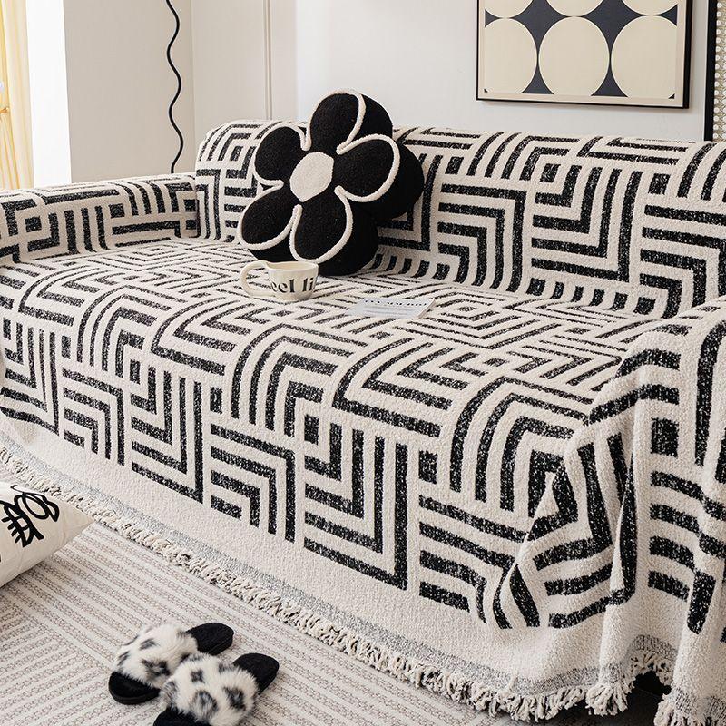 Nordic Tassels Geometric Pattern Sofa Cover Chenille Four Season Universal Couch Cover Non-slip Thrown Blanket Modern Sofa Towel