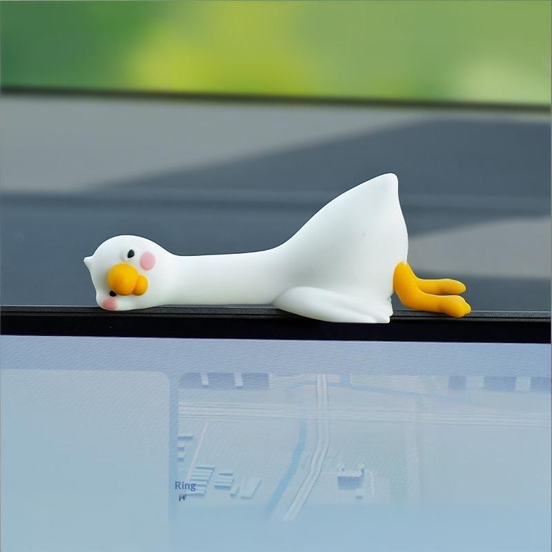 Resin Cartoon Animal Decor For Desk Car Dashboard Tv Monitor Gift Idea Cute 3D Duck Figurine Mini Resin Duck Ornament Playful