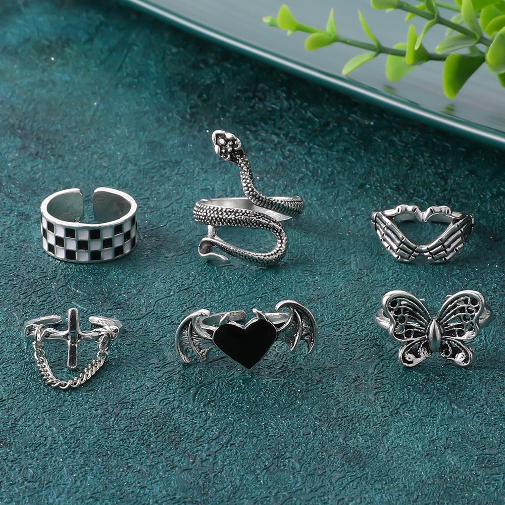Bohemian Style Butterfly Exaggerated Bat Snake Shape Love Combination 6-piece Ring Set for Women