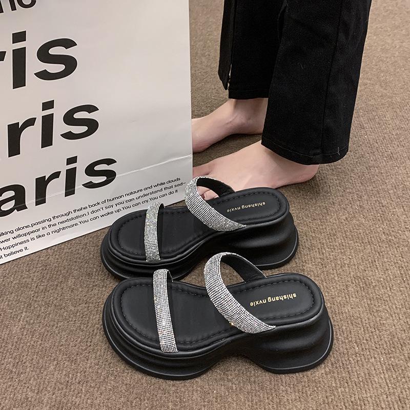 2025 New French Thick-soled Heightening Cool Slippers for Women's Summer Wear High-end Skirt Seaside Beach Slippers for Women