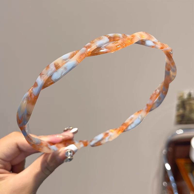 Fresh Travel Girl Headwear: Non-Slip Acetate Headband & Hairpin, Blue-Green, Comfortable for Ear Cartilage and Glasses.