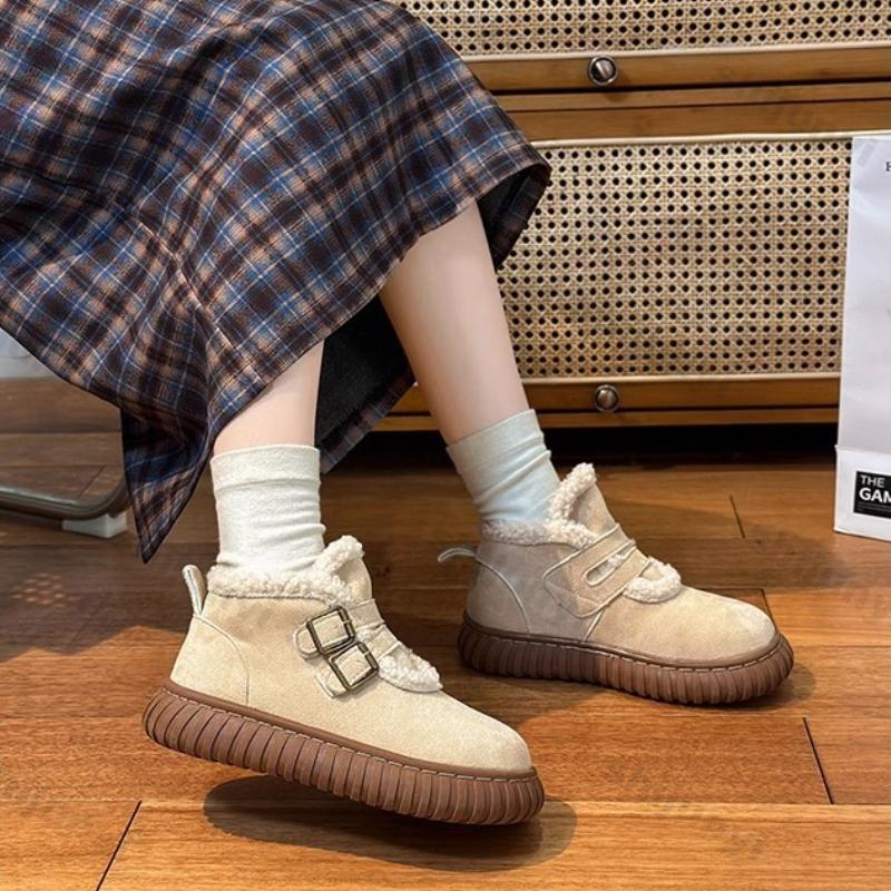 Winter Cotton Shoes Women 2026 New Thicken Warm Outdoor Non Slip Snow Boots Comfortable Fashion Buckle Strap Vintage Plush Shoes