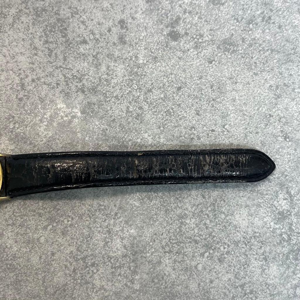 Used ALBA quartz watch gold black