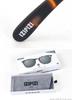 [Izipi] Sunglasses, Light Color, #E Model, Square (Black/Light Gray)