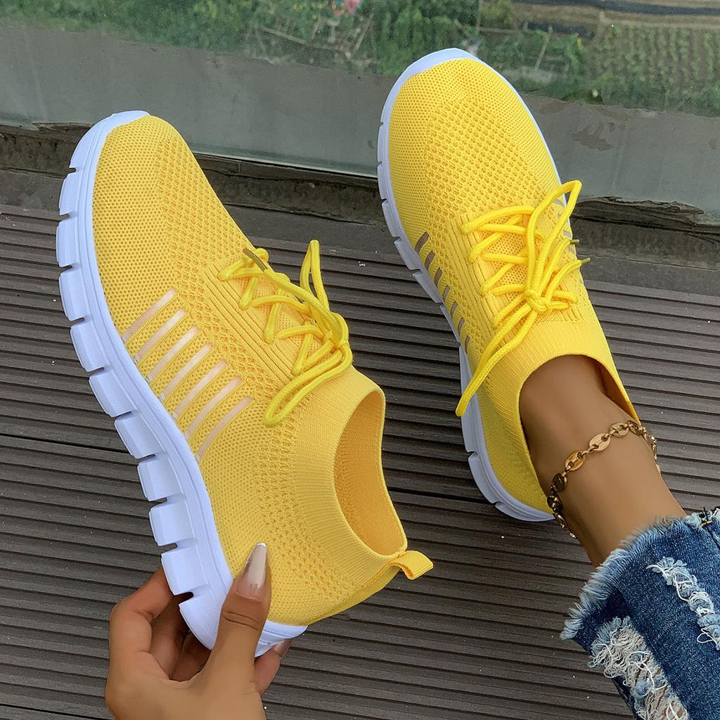 Women Casual Shoes Spring New Comfortable Breathable Knitted Sneakers Women Plus Size Low Cut Flat Casual Sports Shoes Women