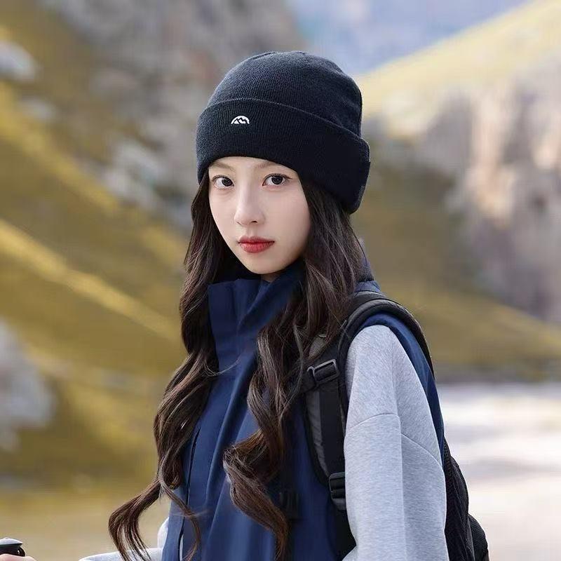 Winter Mountain Peak Knitted Hat Outdoor Mountaineering Windproof Warm Wool Hat Women's Fashion Casual Elastic Wool Pullover Hat