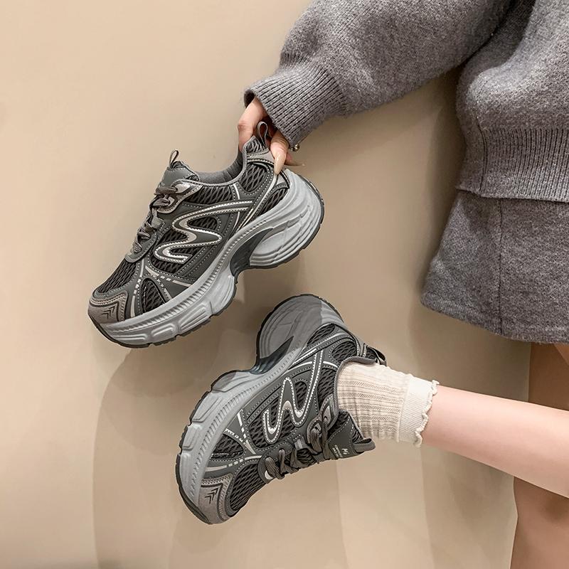 Fashion 2025 Spring and Autumn Fashion New Style Versatile Women's Shoes Thick Soled Height Increasing Women's Casual Sports Shoes