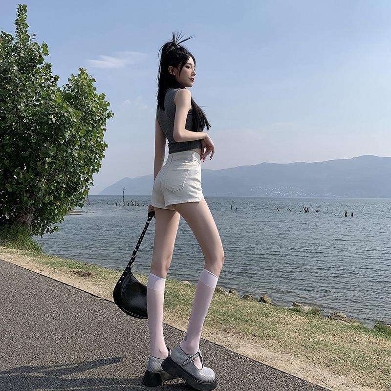 White Denim Shorts Women's Summer New Wear High Waist and Thin Tight Spice Girl Word Super Short Hot Pants