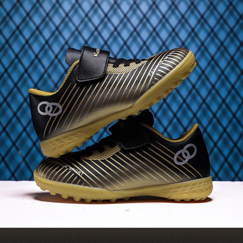 New Korean Version Leather Medium and Large Children's Light Football Shoes Boys Soft Sports Shoes Training Shoes Children's Football Shoes