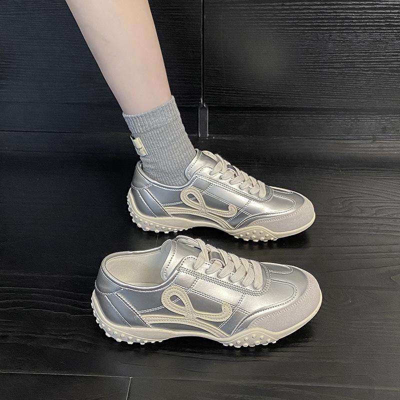 

2025 осень новые серебристые кожаные универсальные немецкие тренировочные туфли женские повседневные кроссовки Forrest Gump трендовая обувь 40 серебряный