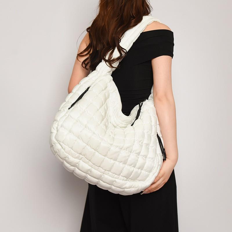 Popular Pleated Cloud Bag Fashionable One-shoulder Portable Dumpling Large Capacity Down Cotton Underarm Female