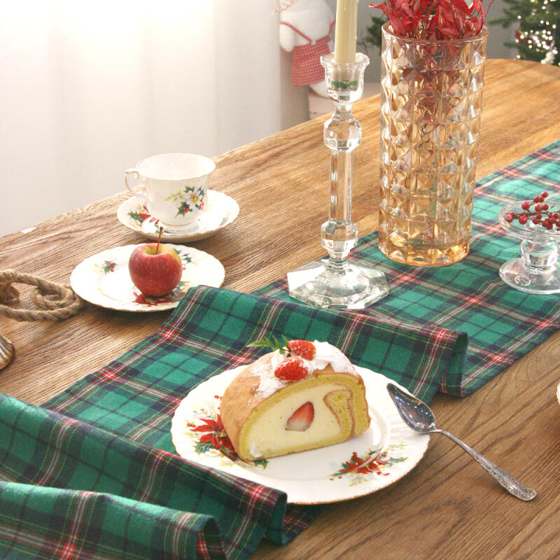 Heaven Check Fleece Table Runner for 4 Green Check