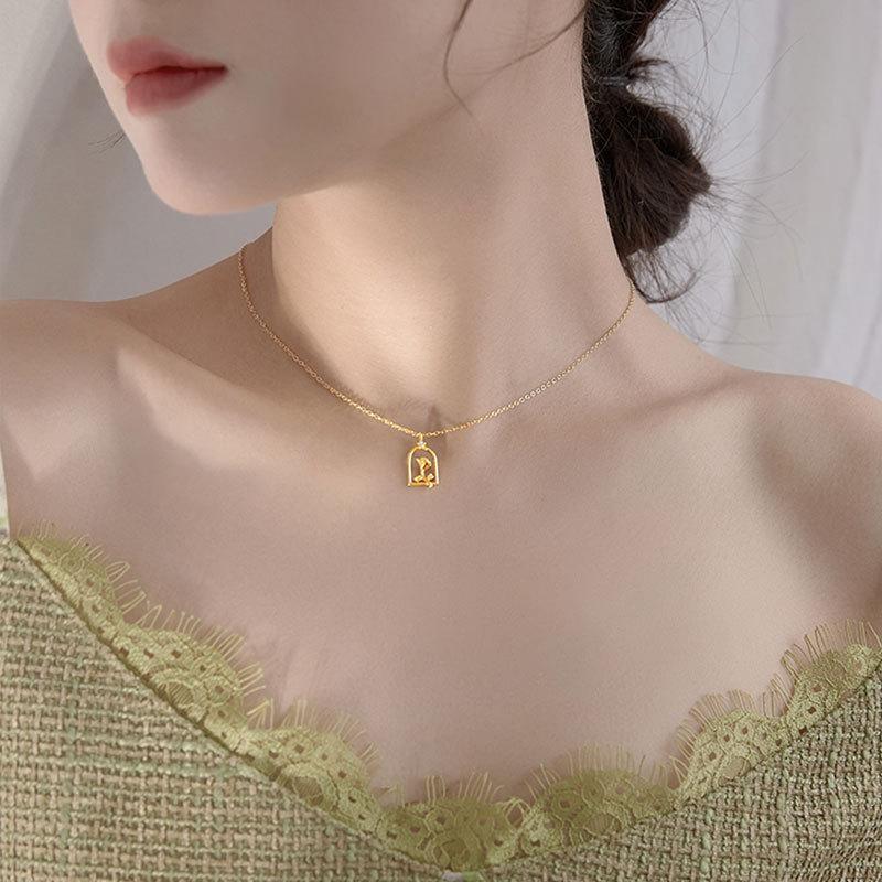 Window Rose Pendant French Romantic Necklace Clavicle Chain Niche Light Luxury Exquisite High-end Feeling