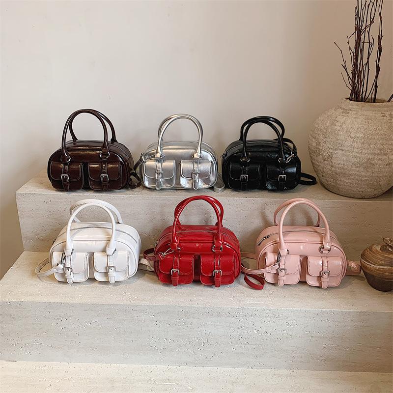 Popular niche bags women's 2026 spring and summer new fashion fashion simple shoulder messenger bag
